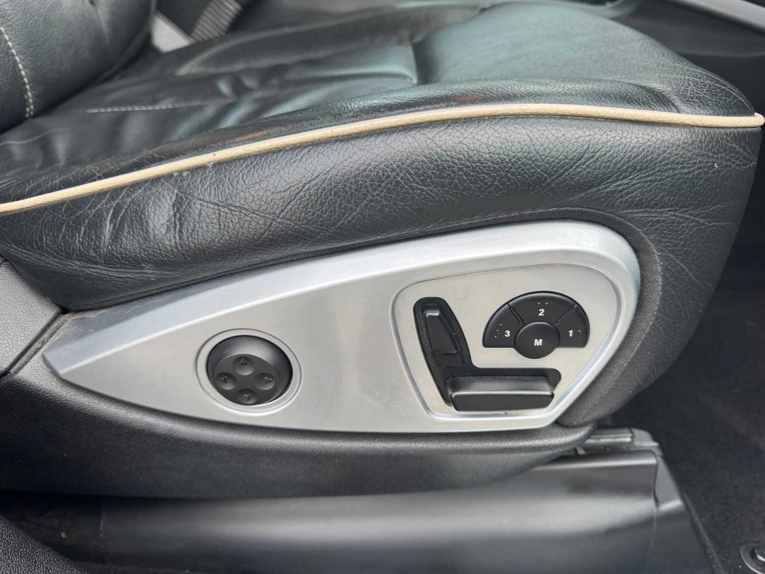 Used Mercedes-Benz M Class 2011 for sale - 77762568: Photo 20