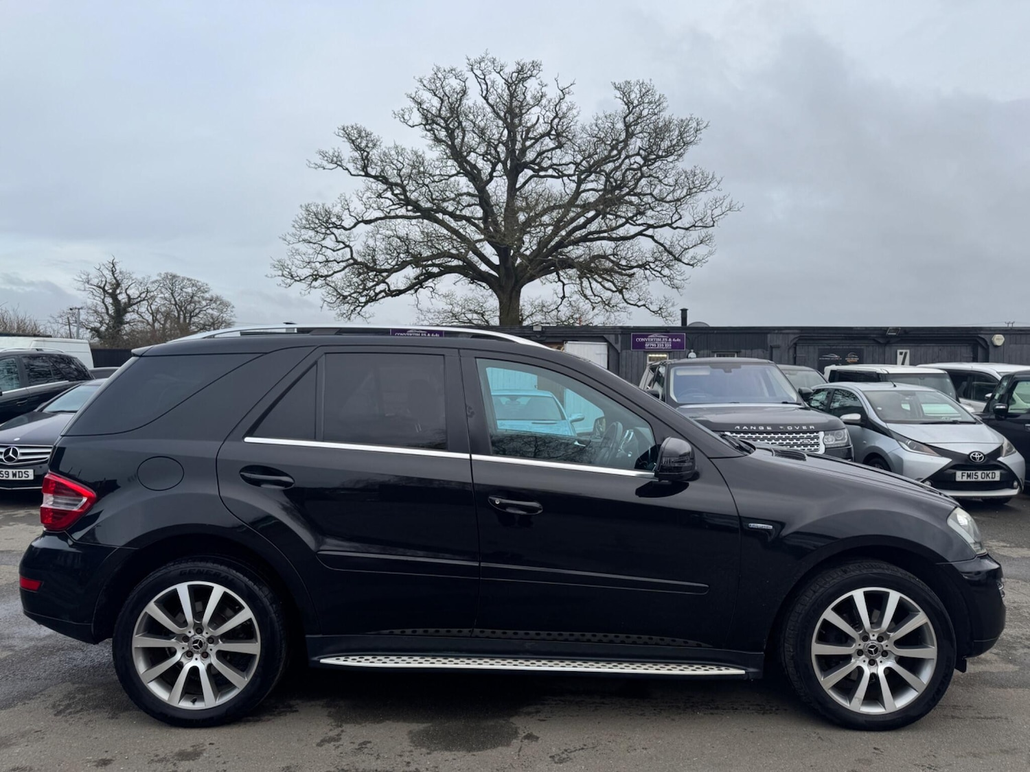 Used Mercedes-Benz M Class 2011 for sale - 77762568: Photo 4