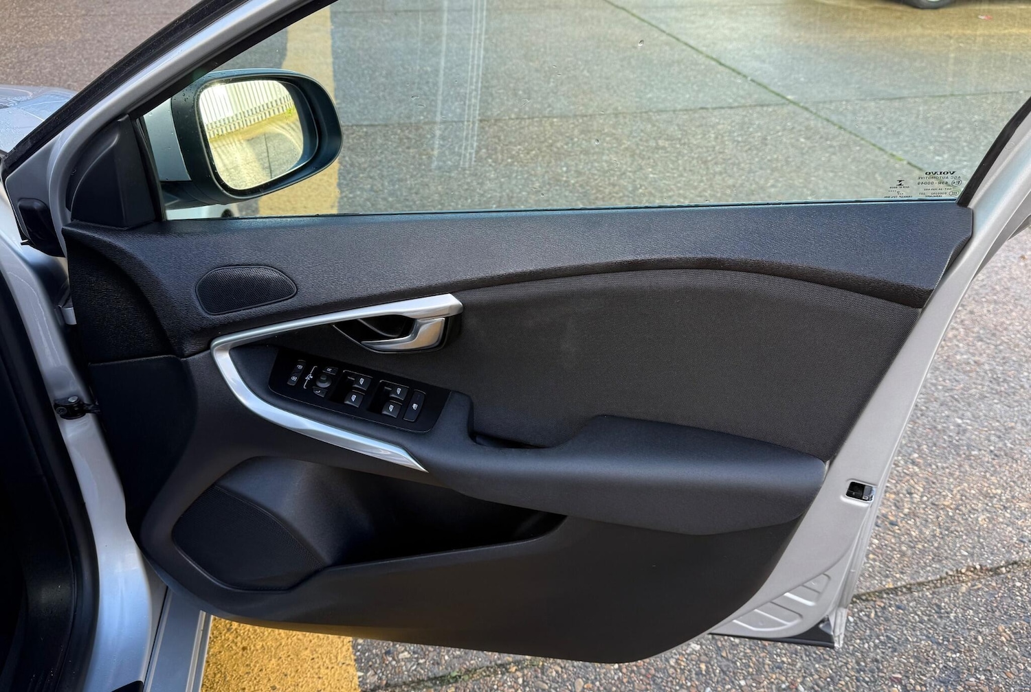 Used Volvo V40 2018 for sale - 78001965: Photo 12