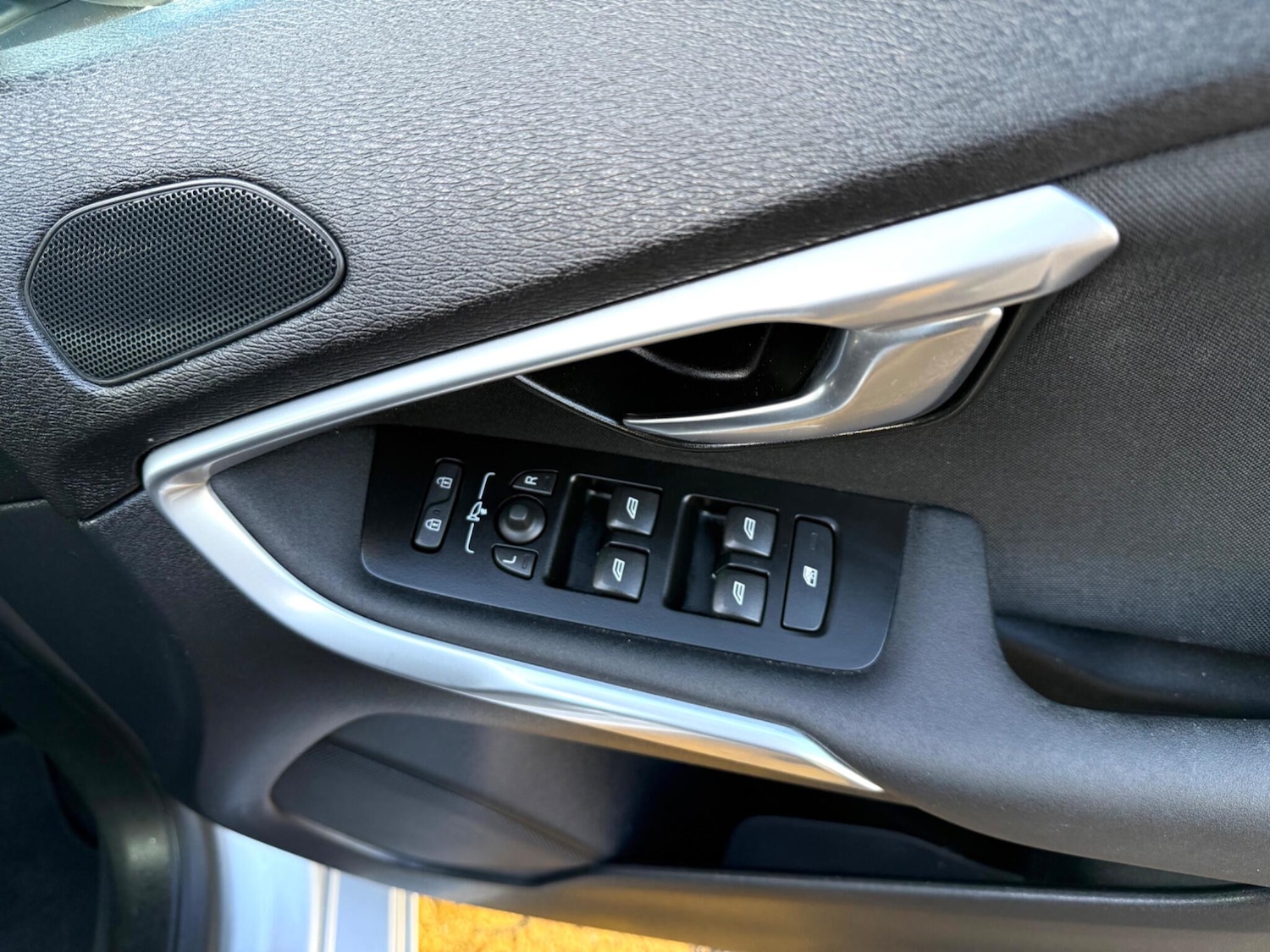 Used Volvo V40 2018 for sale - 78001965: Photo 13