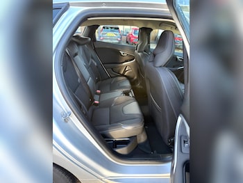 Volvo V40 feature image