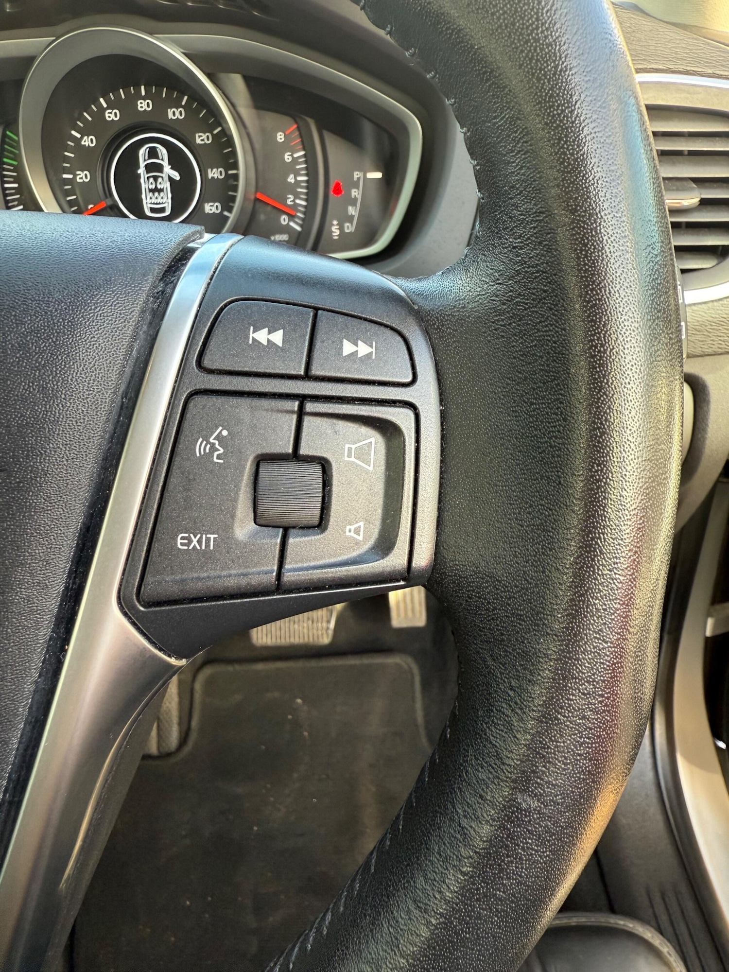 Used Volvo V40 2018 for sale - 78001965: Photo 7