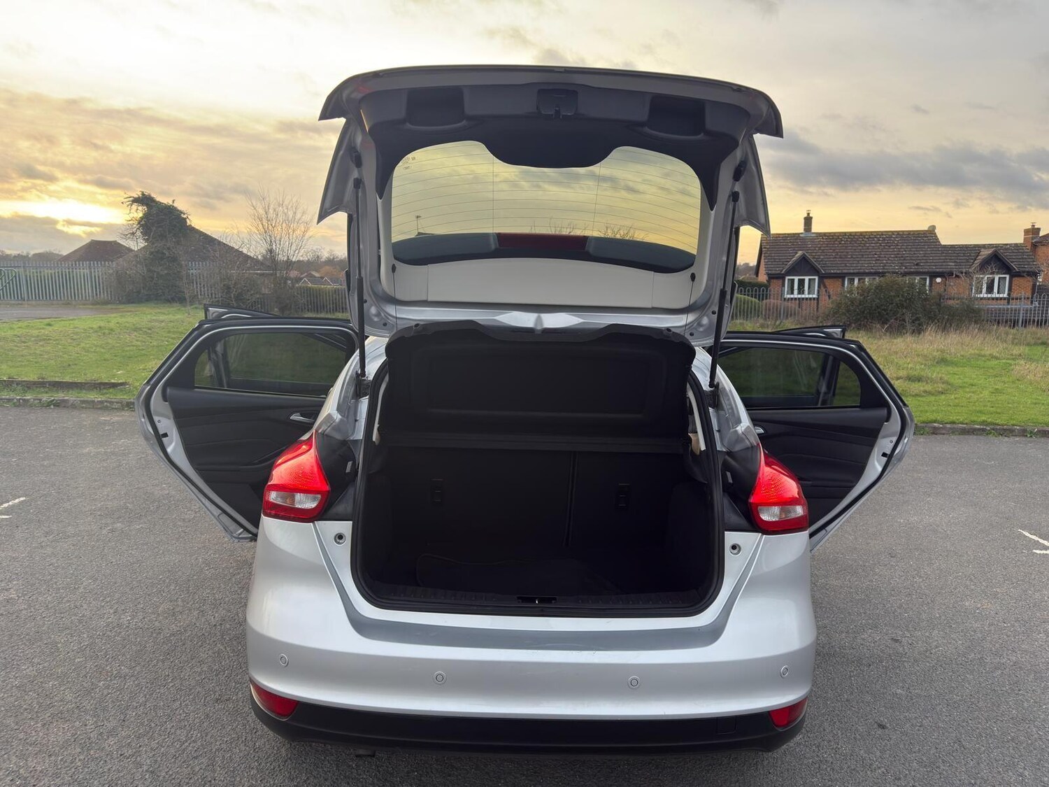 Used Ford Focus 2017 for sale - 78029159: Photo 10