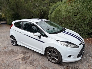 Used Ford Fiesta 2010 for sale - 79813371: Photo