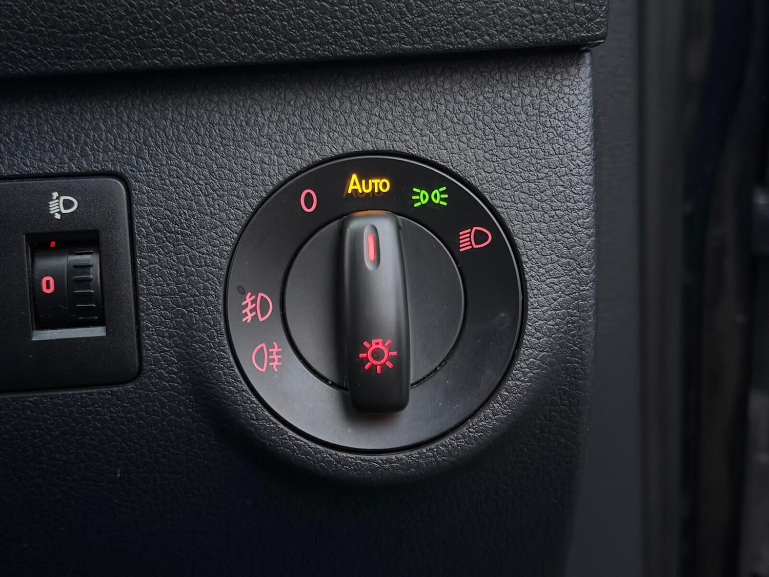 Used Volkswagen Caddy 2017 for sale - 77019035: Photo 15