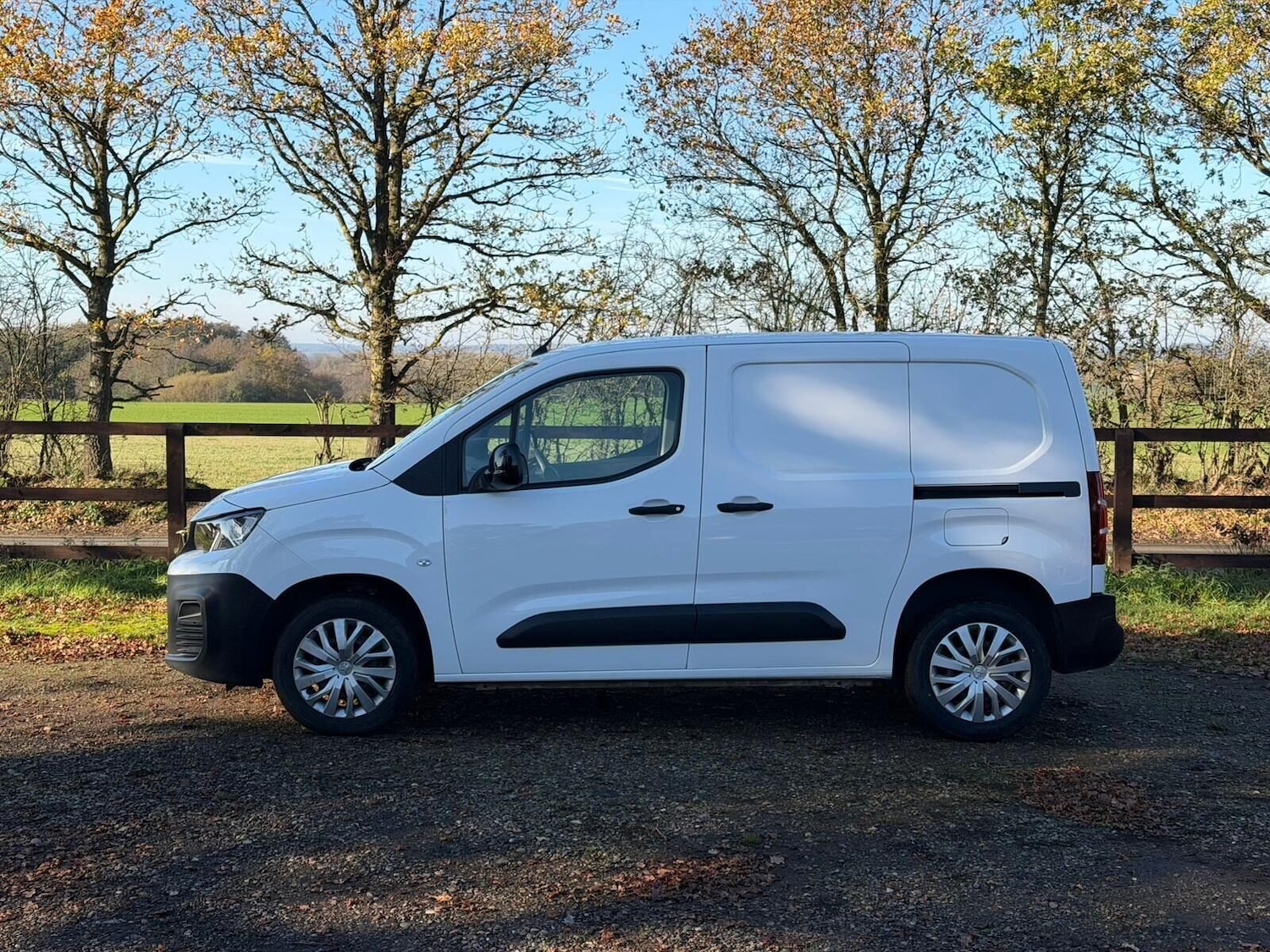 Used Peugeot Partner 2022 for sale - 76608922: Photo 14