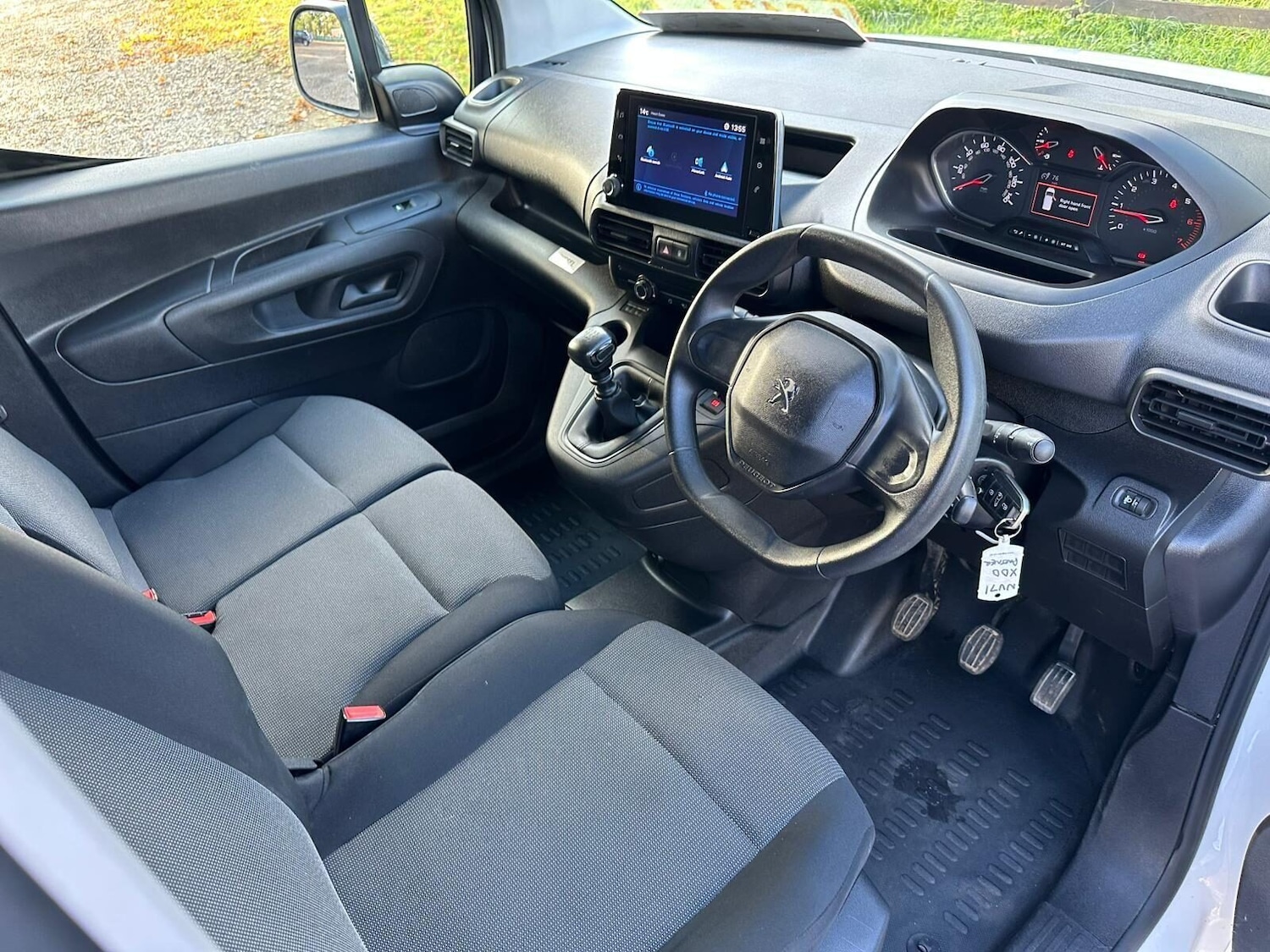 Used Peugeot Partner 2022 for sale - 76608922: Photo 24