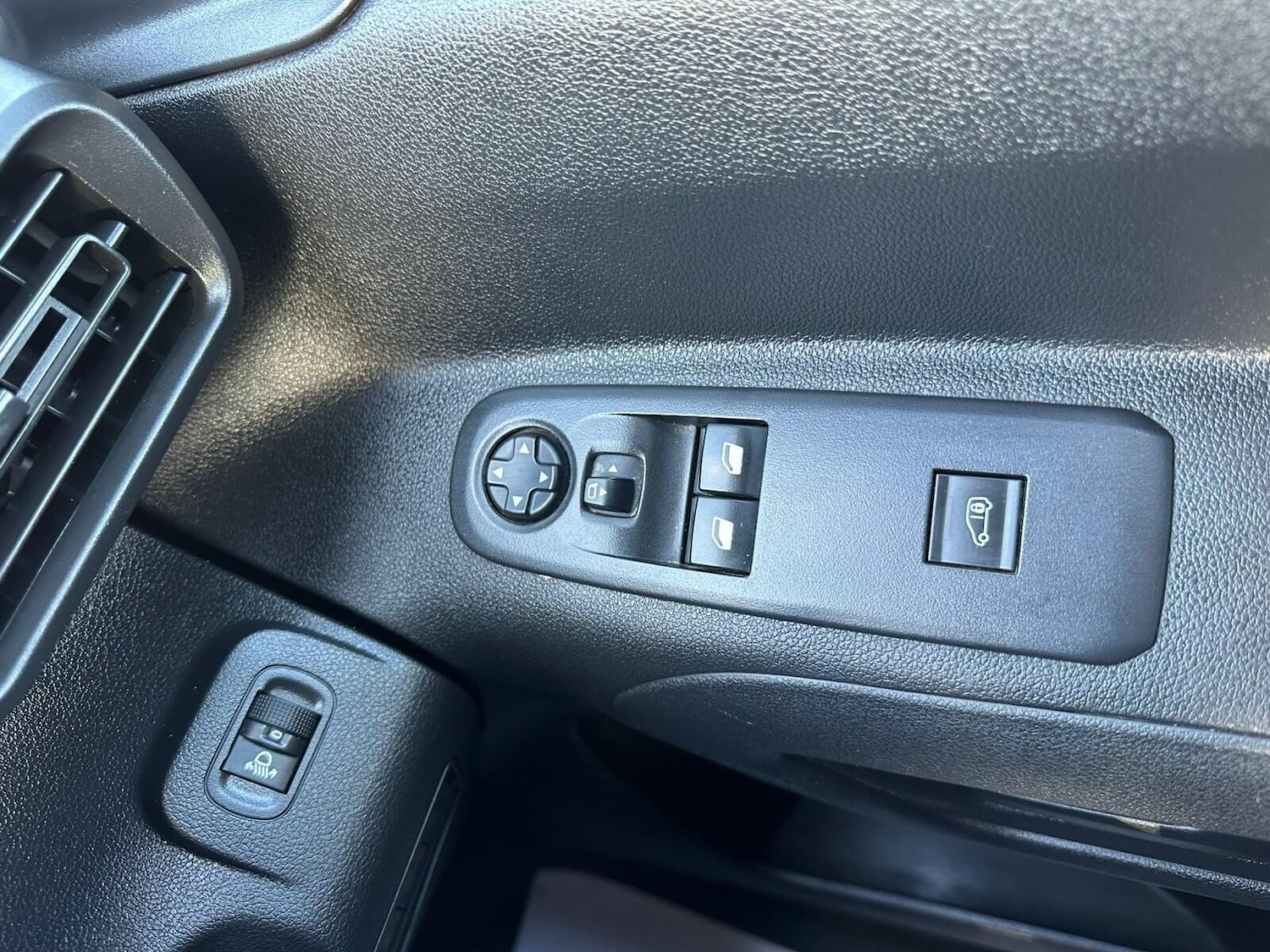 Used Peugeot Partner 2022 for sale - 76608922: Photo 31