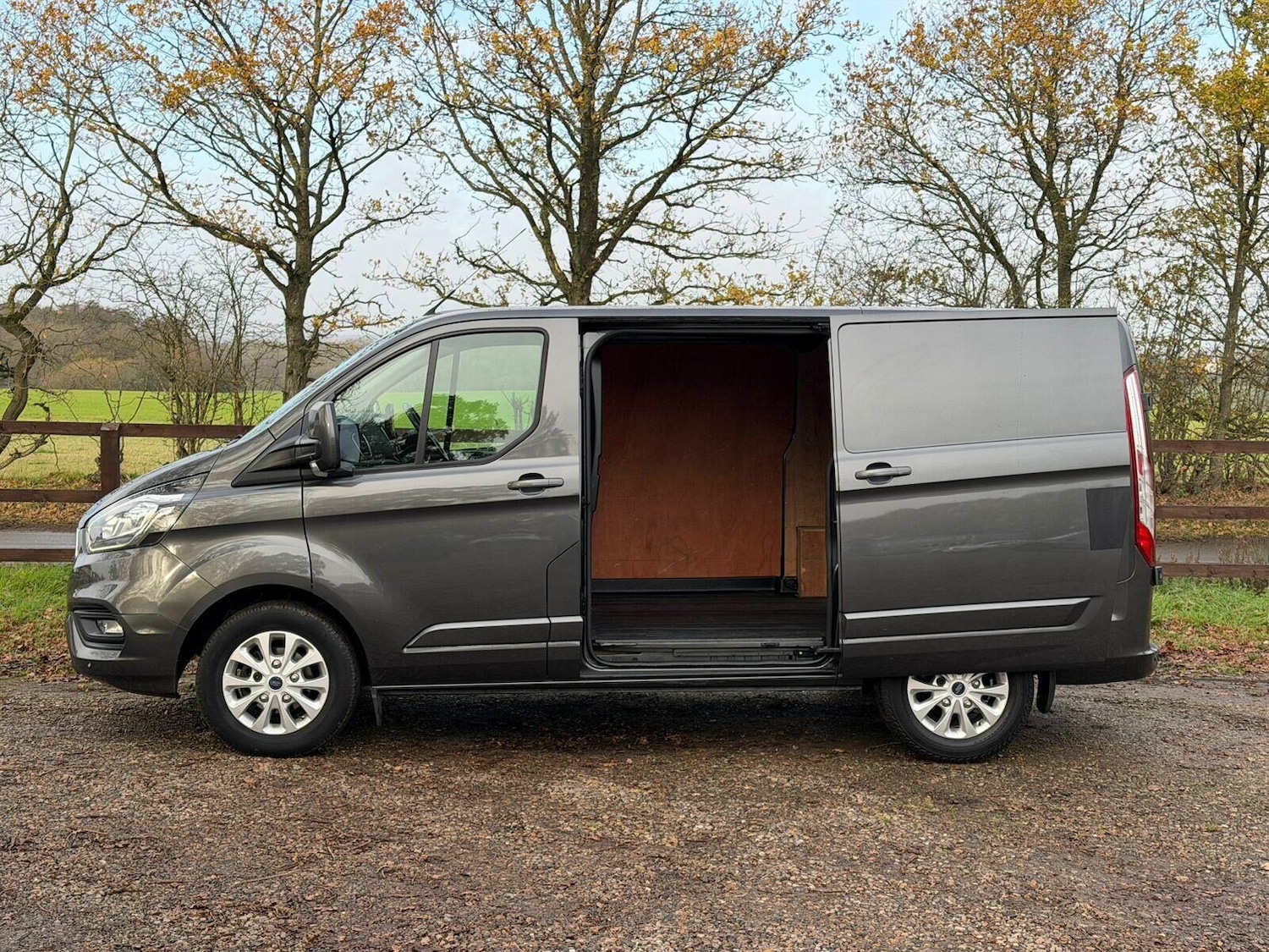 Used Ford Transit Custom 2018 for sale - 76748959: Photo 11