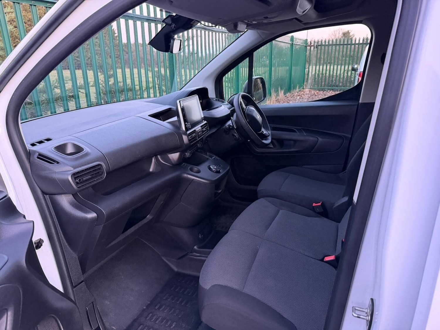 Used Peugeot Partner 2023 for sale - 77088533: Photo 17