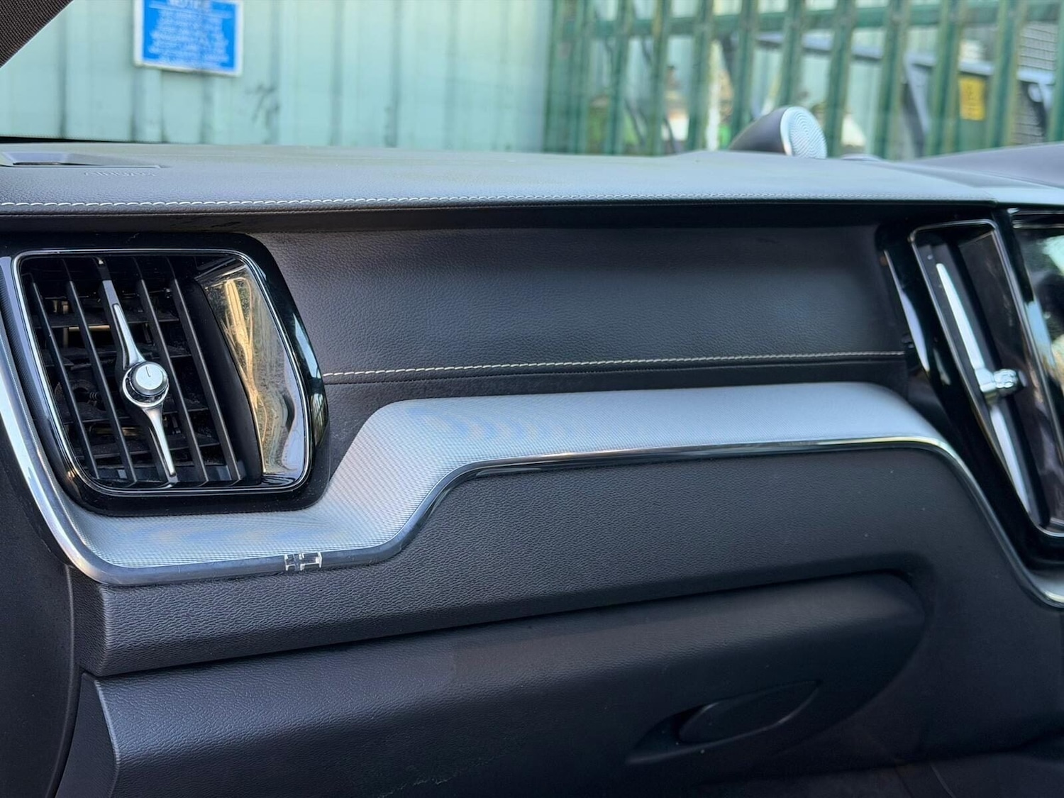 Used Volvo XC60 2021 for sale - 76719449: Photo 25