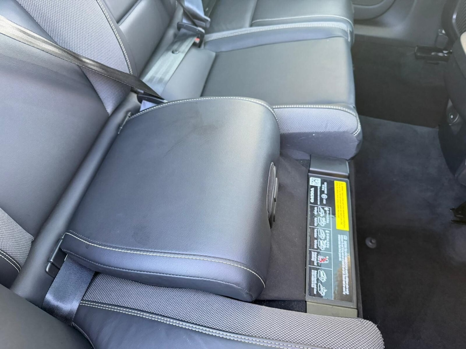 Used Volvo XC60 2021 for sale - 76719449: Photo 40