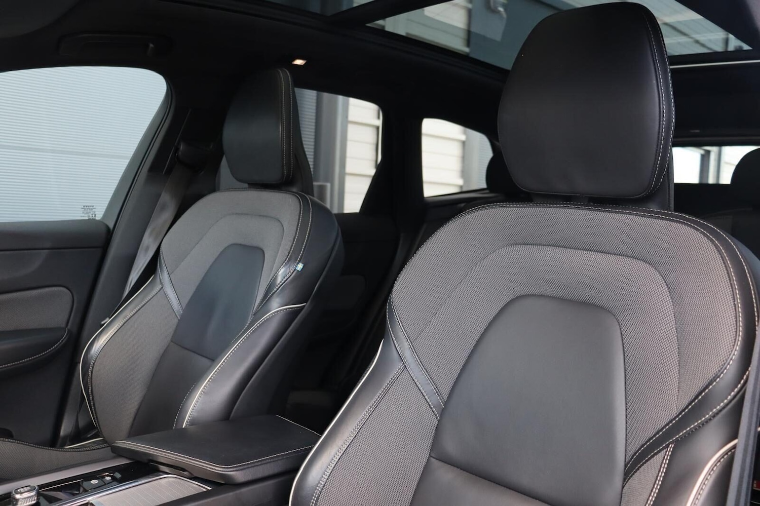 Used Volvo XC60 2021 for sale - 77024132: Photo 12