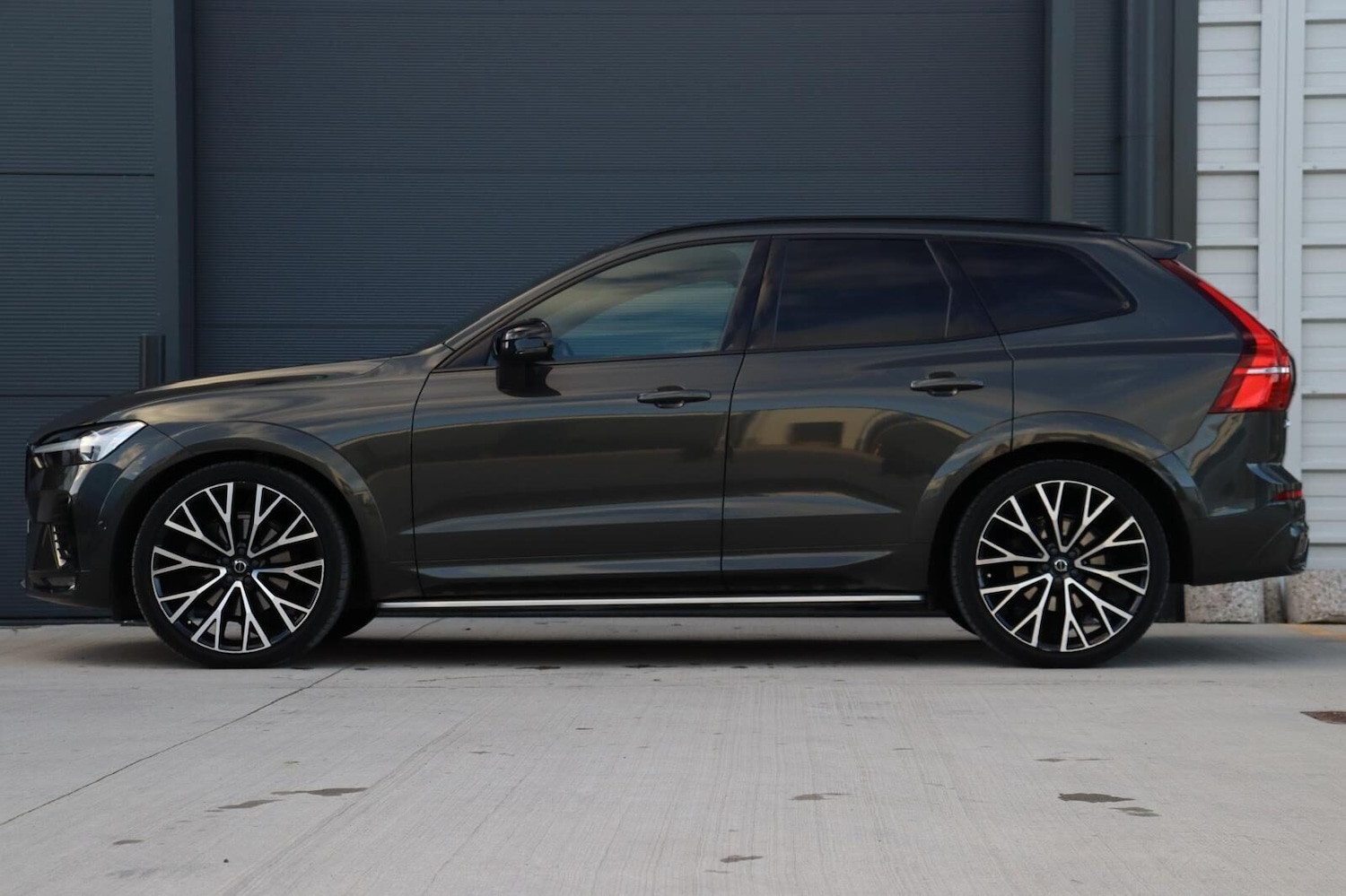 Used Volvo XC60 2021 for sale - 77024132: Photo 6