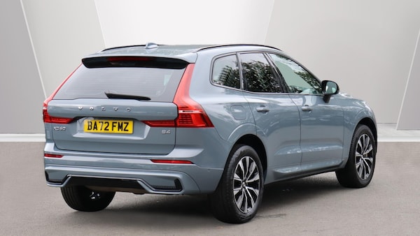 Used Volvo XC60 2023 for sale - 75647182: Photo 2