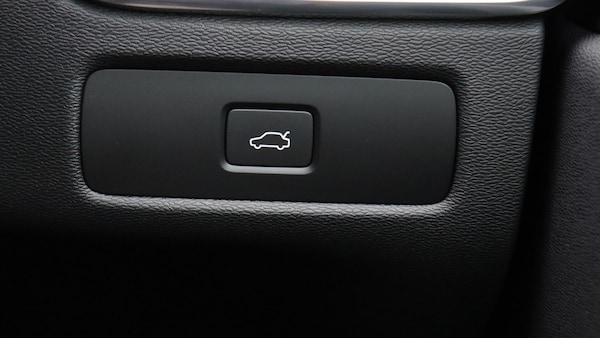 Used Volvo XC60 2023 for sale - 75647182: Photo 43