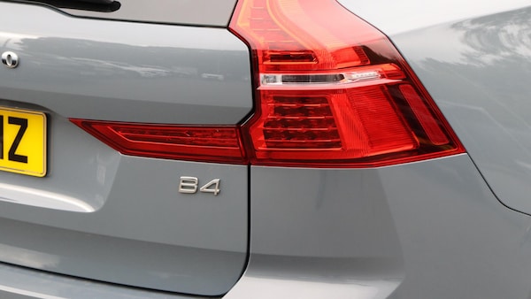 Used Volvo XC60 2023 for sale - 75647182: Photo 45