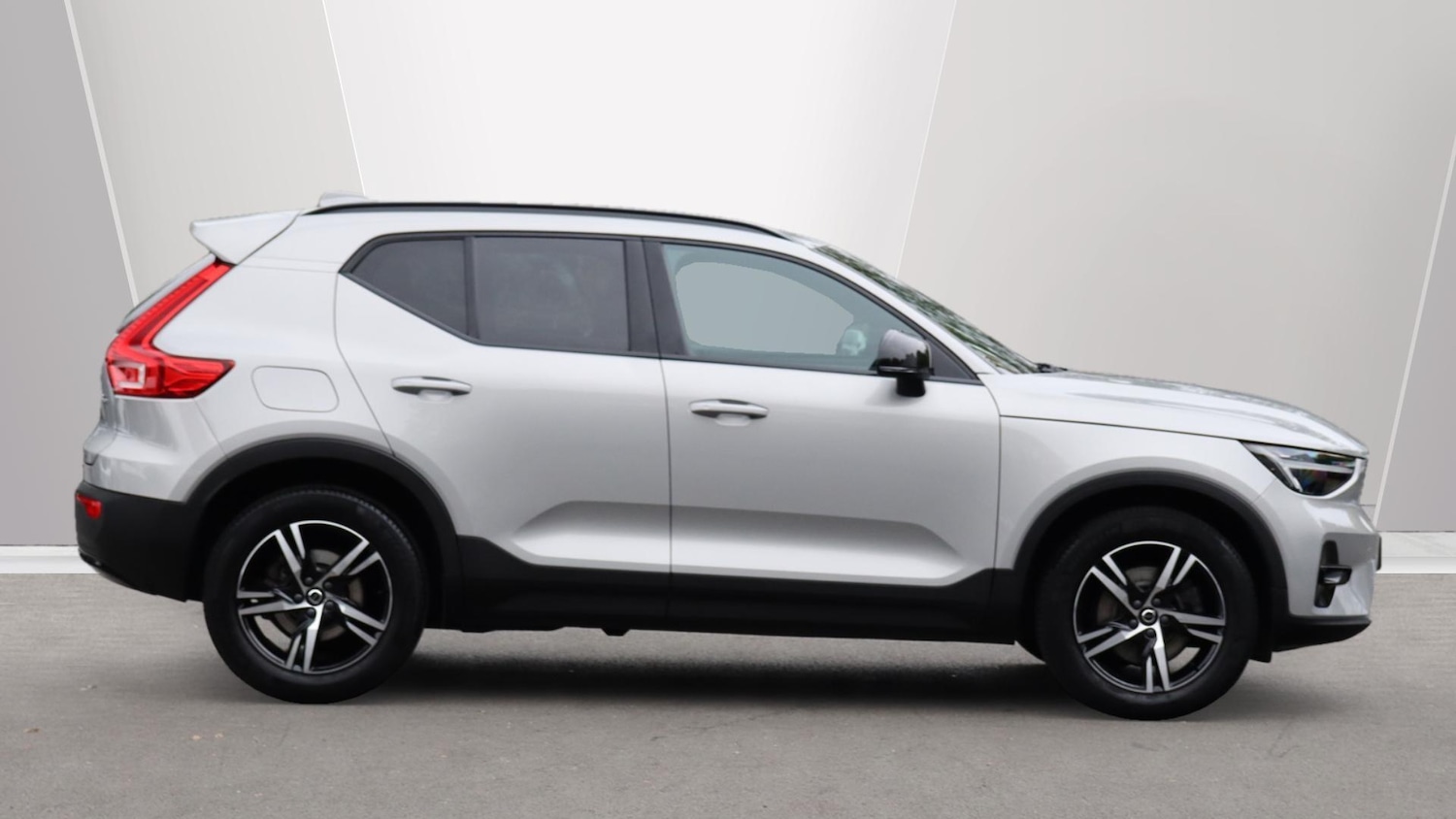 Used Volvo XC40 2022 for sale - 76326507: Photo 3