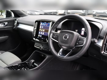 Used Volvo XC40 2022 for sale - 76326507: Photo