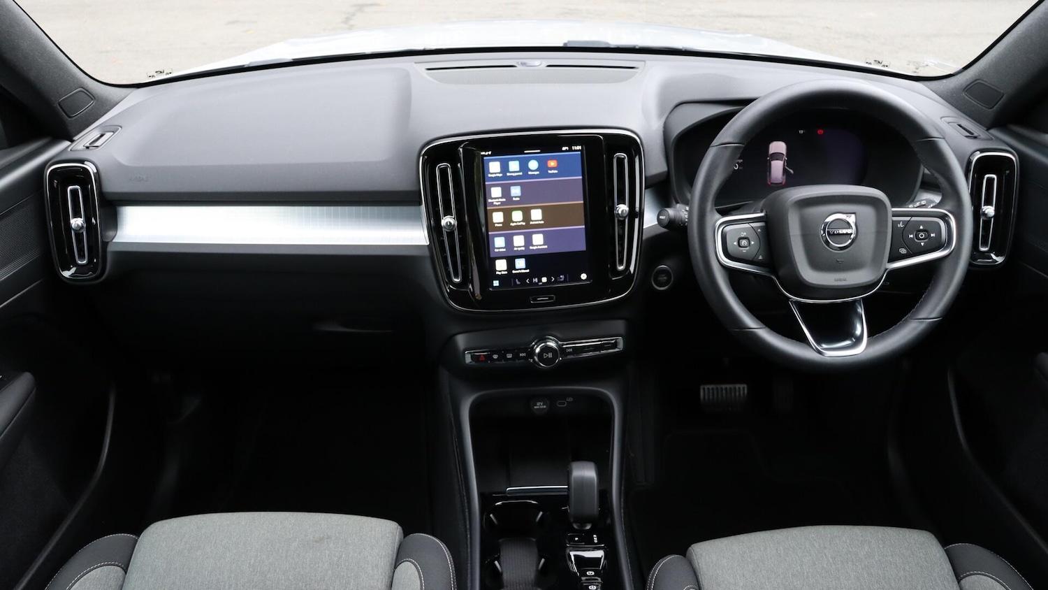 Used Volvo XC40 2022 for sale - 76326507: Photo 5