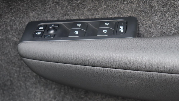 Used Volvo XC40 2023 for sale - 75789600: Photo 24