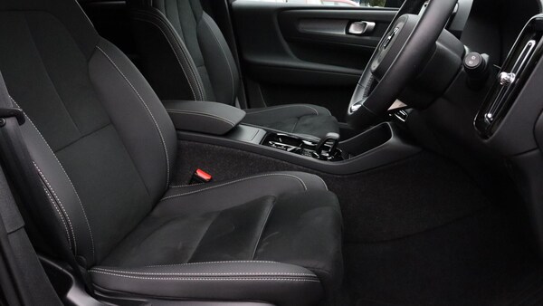 Used Volvo XC40 2025 for sale - 76201410: Photo 10