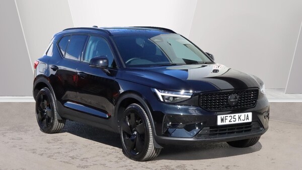 Used Volvo XC40 2025 for sale - 76201410: Photo 1