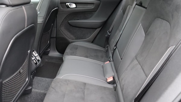 Used Volvo XC40 2025 for sale - 76201410: Photo 33
