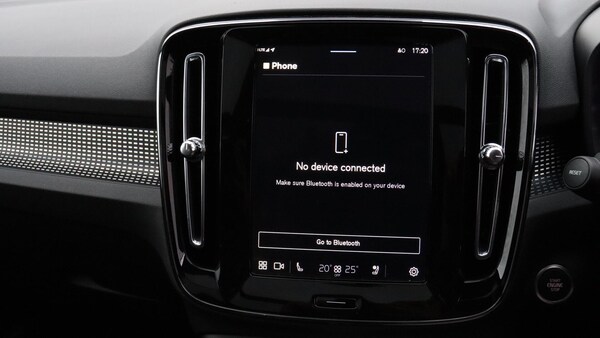 Used Volvo XC40 2025 for sale - 76201410: Photo 38