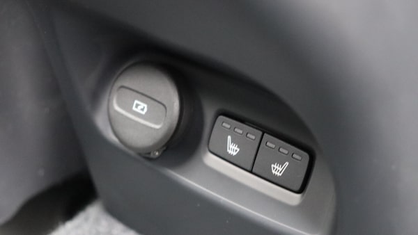 Used Volvo XC40 2025 for sale - 76201410: Photo 41