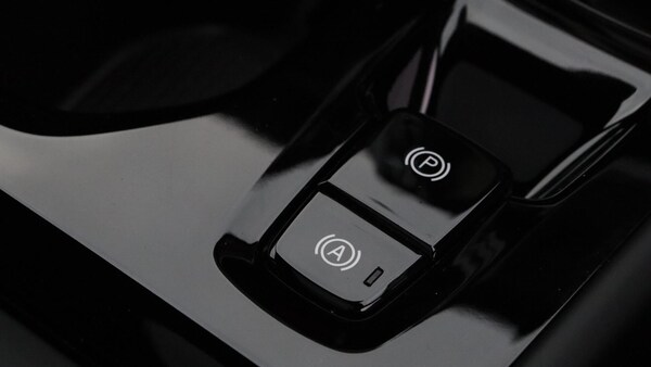 Used Volvo XC40 2025 for sale - 76201410: Photo 42