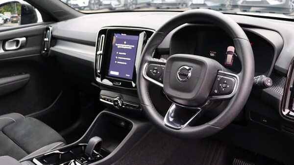 Used Volvo XC40 2025 for sale - 76201410: Photo 4