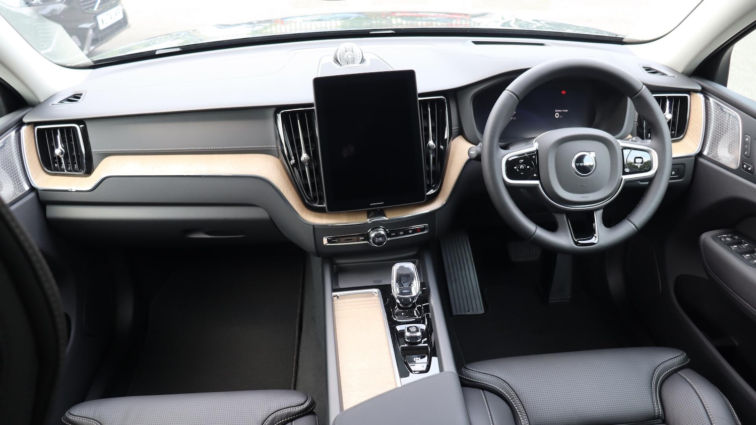 Used Volvo XC60 2025 for sale - 76012333: Photo 5