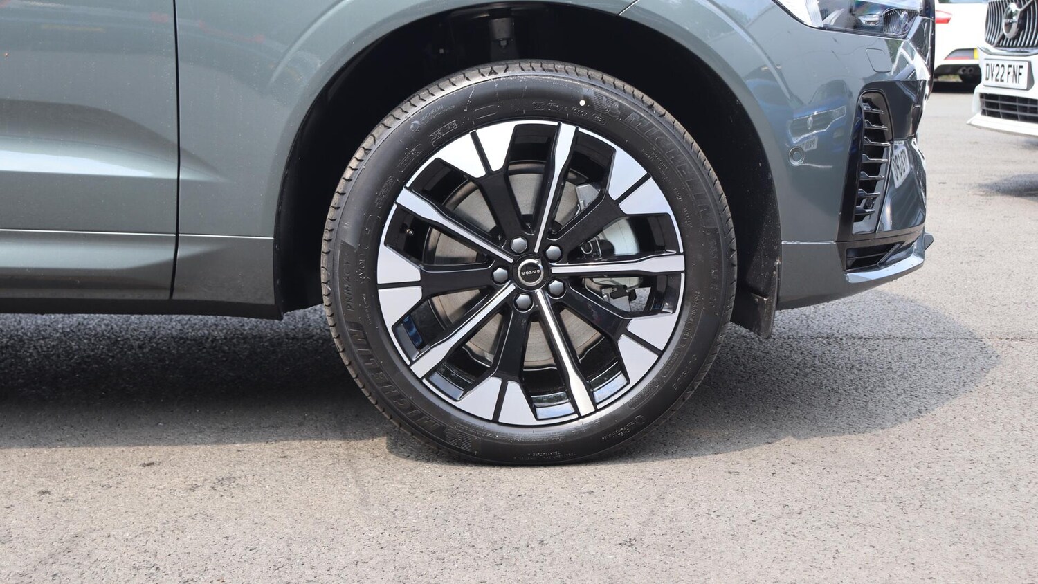 Used Volvo XC60 2025 for sale - 76012333: Photo 9