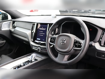 Used Volvo XC60 2024 for sale - 75226167: Photo