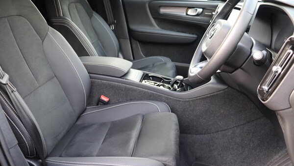 Used Volvo XC40 2025 for sale - 76251232: Photo 10
