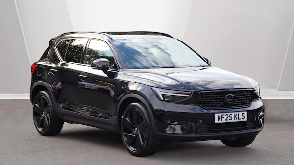 Used Volvo XC40 2025 for sale - 76251232: Photo 1