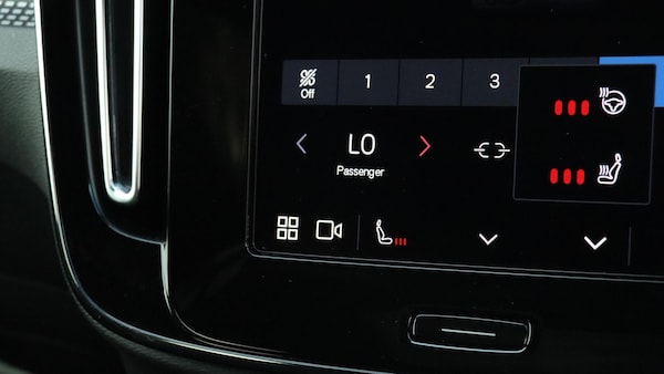 Used Volvo XC40 2025 for sale - 76251232: Photo 41