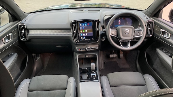 Used Volvo XC40 2025 for sale - 76251232: Photo 5
