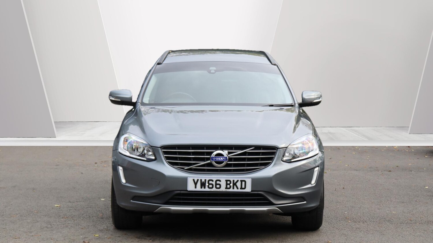 Used Volvo XC60 2017 for sale - 76349236: Photo 8