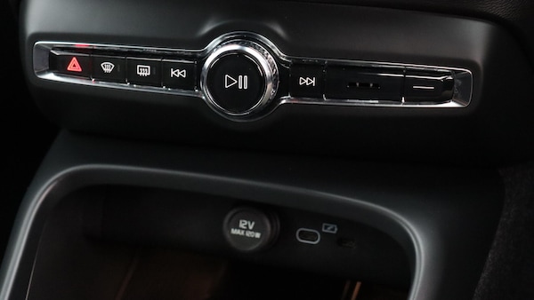 Used Volvo XC40 2022 for sale - 76189578: Photo 41