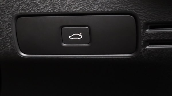 Used Volvo XC40 2022 for sale - 76189578: Photo 43