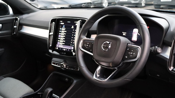 Used Volvo XC40 2022 for sale - 76189578: Photo 4