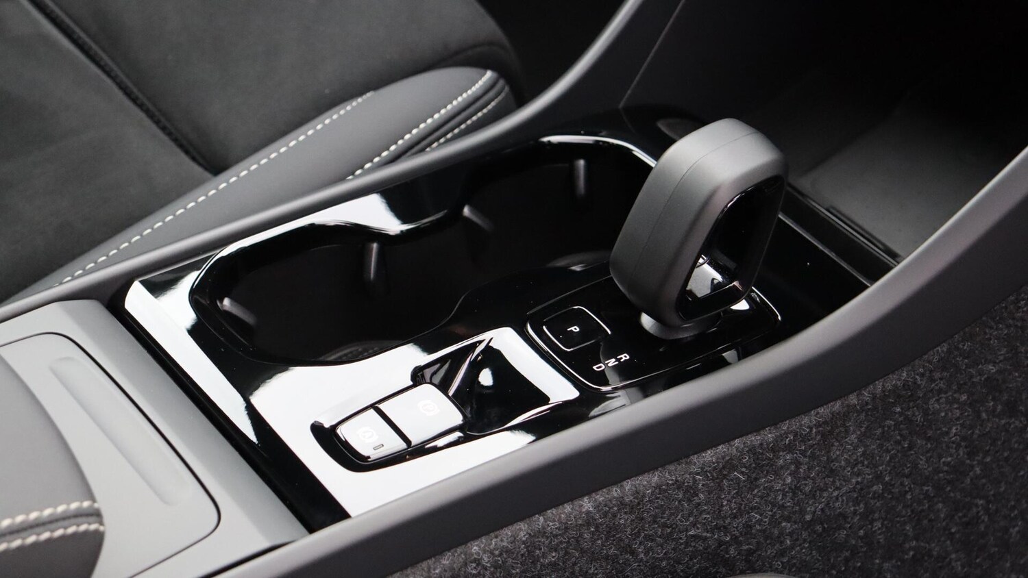 Used Volvo XC40 2025 for sale - 76060700: Photo 26