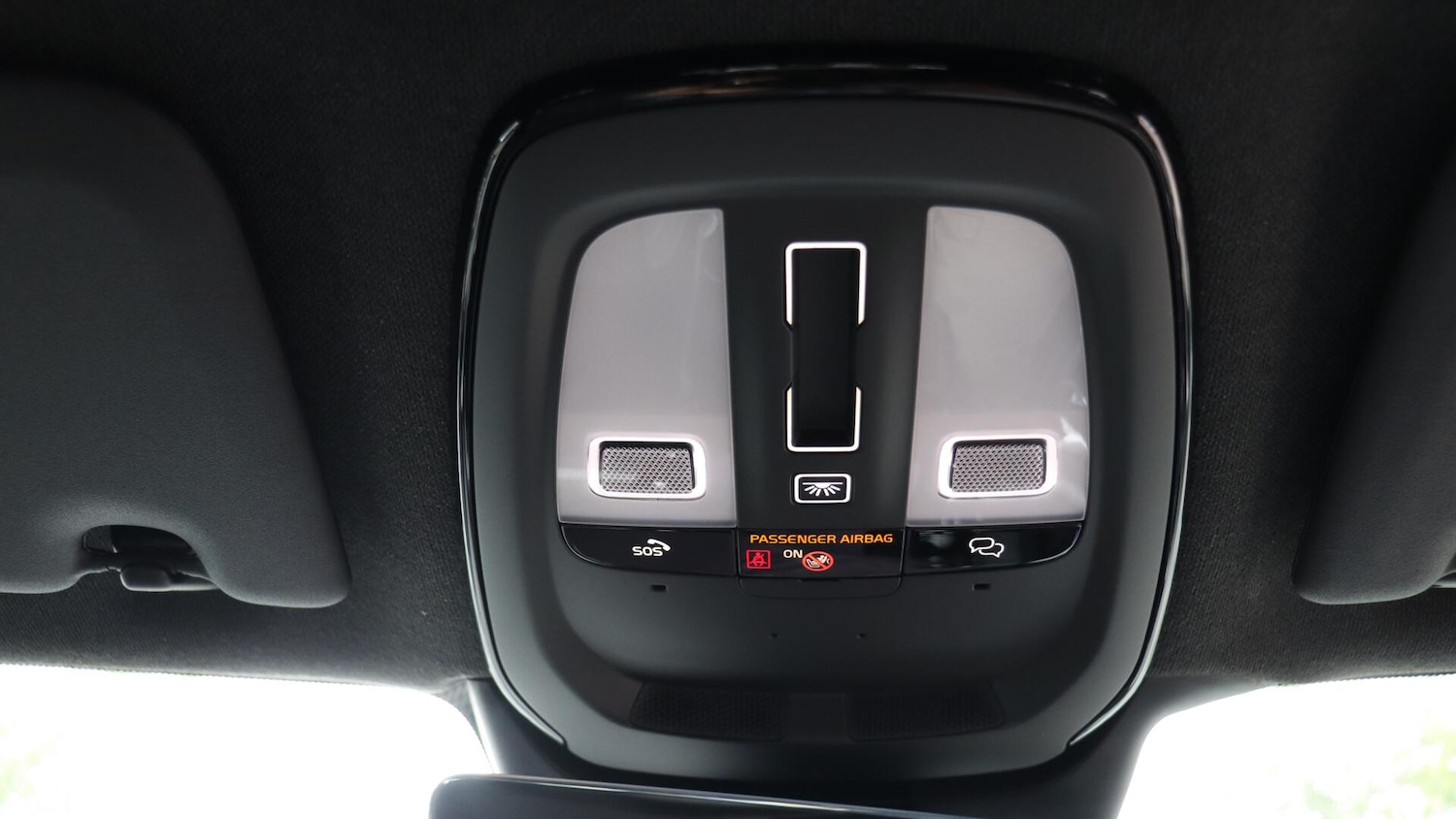 Used Volvo XC40 2025 for sale - 76060700: Photo 28