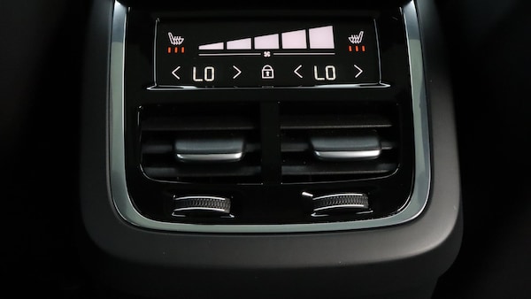 Used Volvo XC60 2024 for sale - 75232670: Photo 43