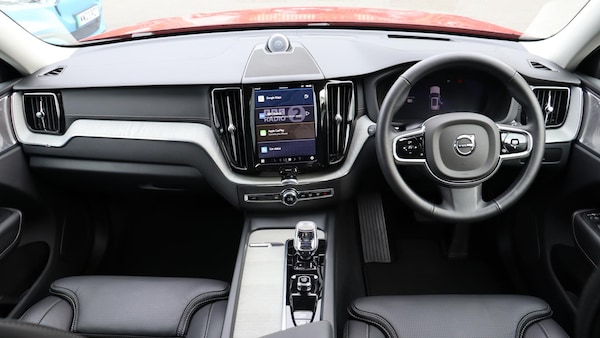 Used Volvo XC60 2024 for sale - 75232670: Photo 5