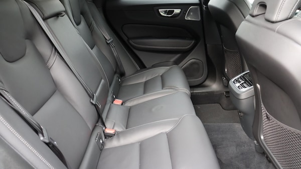 Used Volvo XC60 2024 for sale - 75232670: Photo 6