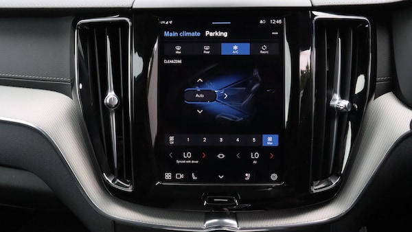 Used Volvo XC60 2024 for sale - 75578647: Photo 41
