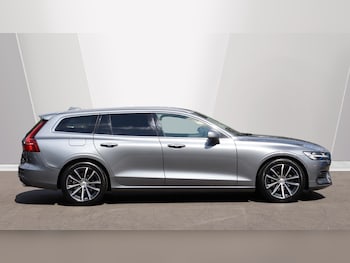 Used Volvo V60 2021 for sale - 75224774: Photo